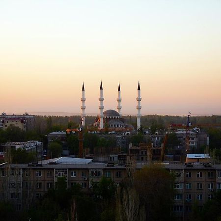 Ussr Hostel Bisjkek Buitenkant foto
