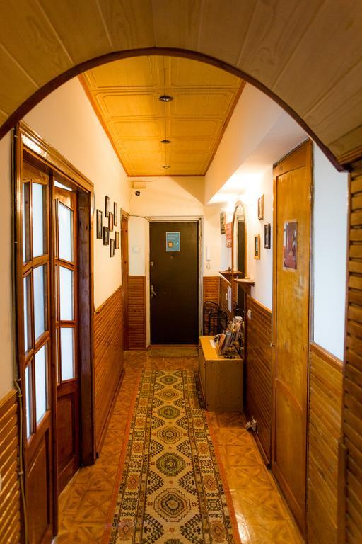 Ussr Hostel Bisjkek Buitenkant foto