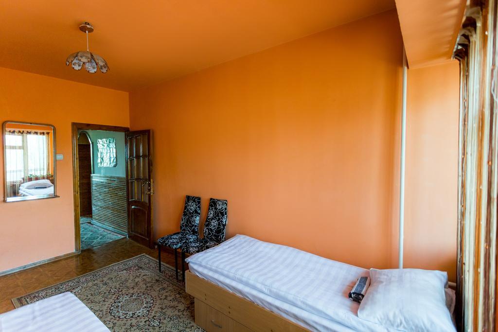 Ussr Hostel Bisjkek Kamer foto