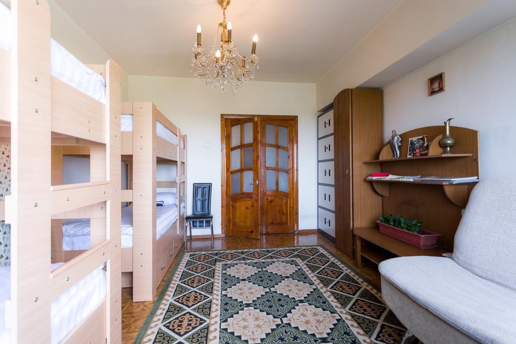 Ussr Hostel Bisjkek Kamer foto